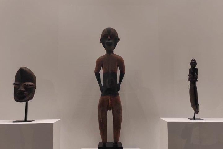 マラガのピカソ美術館とピカソの生家を優先入場できるガイド付きツアー