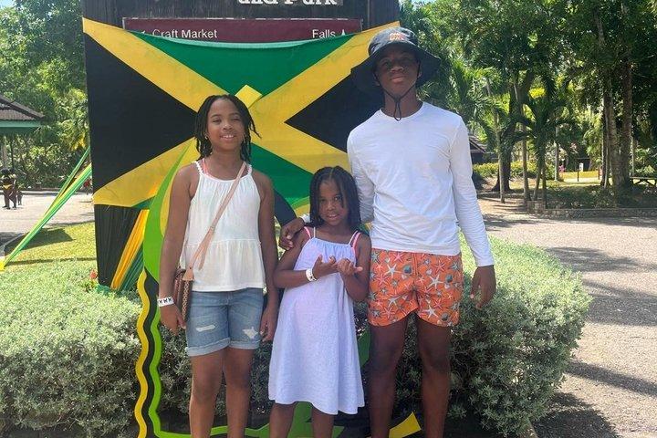 Private Transfer from Montego Bay to Dunn River Falls