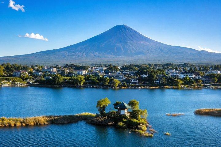 東京発 富士山と山中湖の日帰りプライベートツアー