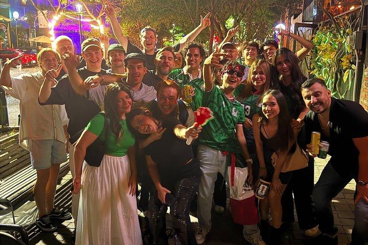 Pubcrawl; Bartur gennem Guadalajaras sejeste kvarter