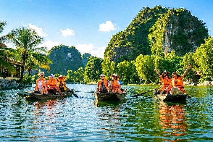 Udforsk Ninh Binhs højdepunkter på en privat dagstur fra Hanoi
