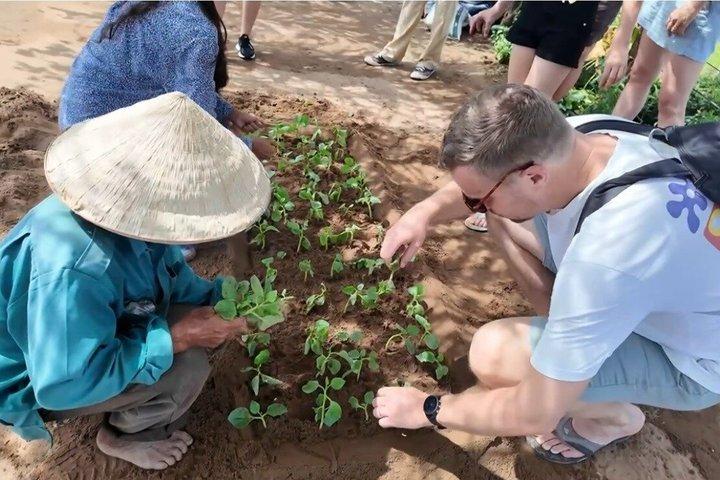 トラケエコファームの料理教室と地元の市場探索