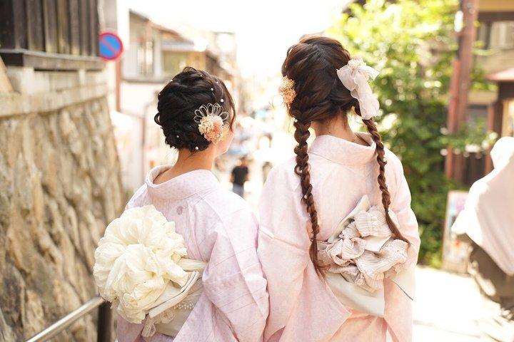京都:清水寺近くの着物レンタル発祥の地、200年