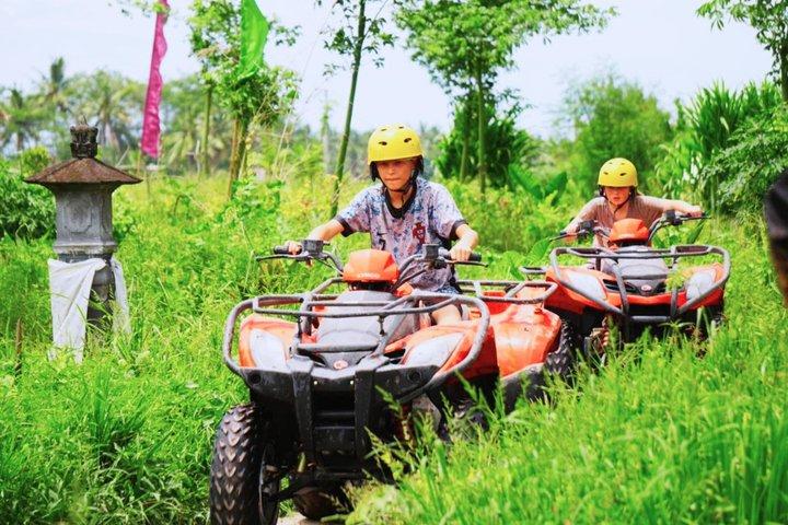 バリ島 ATV ホワイトウォーターラフティング&ジャングルスイングアドベンチャー終日