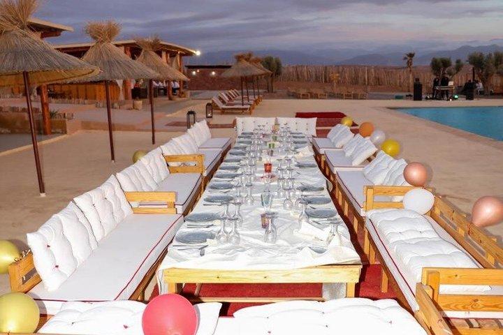 Marrakech Ørken Premium Quad, Kamel, Pool, Middag og Show