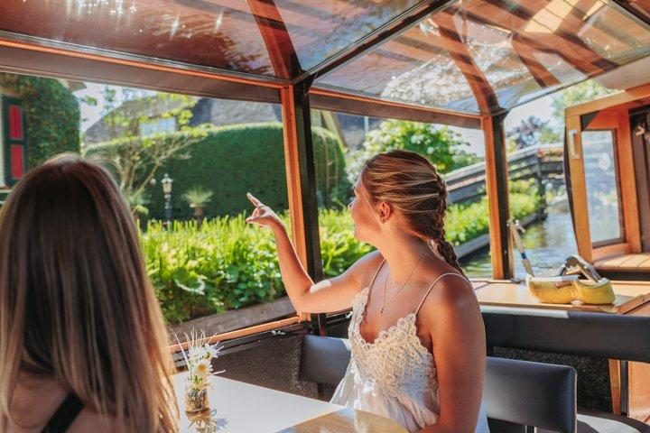 Giethoorn: Dagstur fra Amsterdam og guidet kanalrundfart
