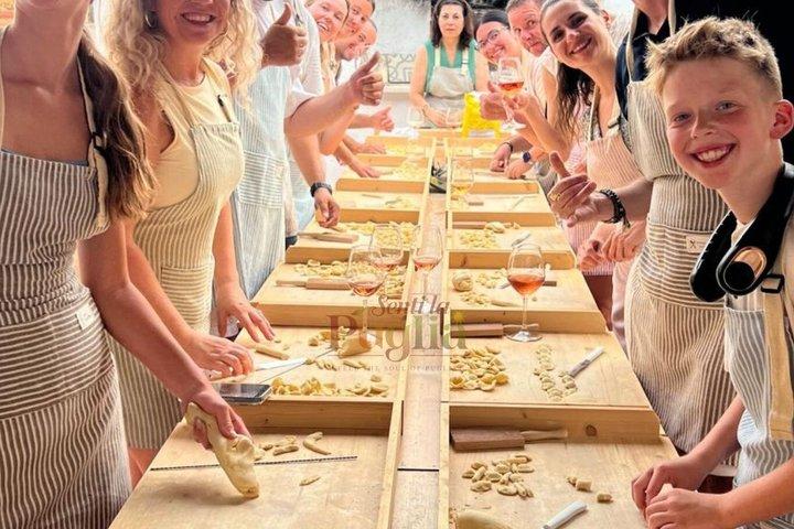 プッリャンディナーとワイン付きオレッキエット料理教室