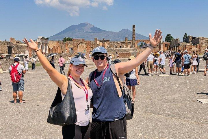 ローマからの日帰り旅行：ポンペイ＆ソレント・アマルフィ海岸を探索