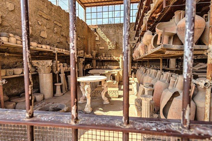ローマからの日帰り旅行：ポンペイ＆ソレント・アマルフィ海岸を探索