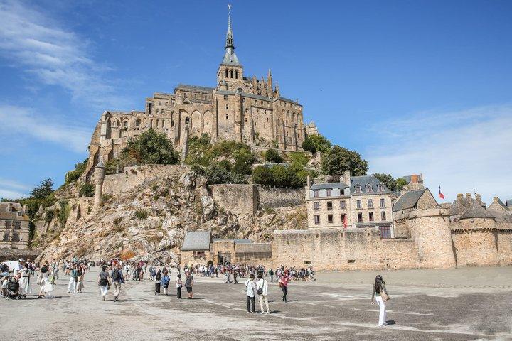 Mont Saint Michel guidet dagstur med abbey indgang fra Paris