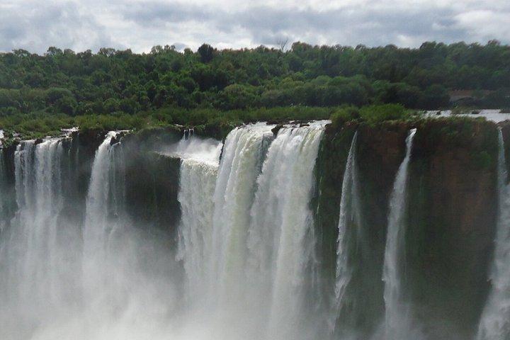 イグアスの滝アルゼンチン日帰りツアー