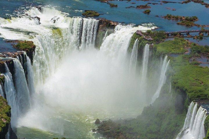 イグアスの滝アルゼンチン日帰りツアー
