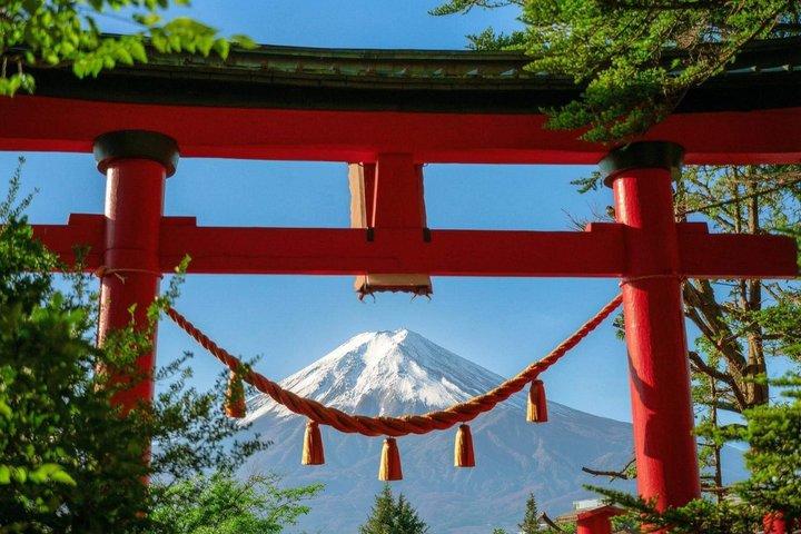 一日で楽しむ富士山の4つの象徴的な絶景スポットを発見しよう