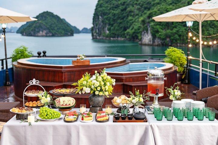 ハノイ発、海獅クルーズ付きハロン湾1日旅行