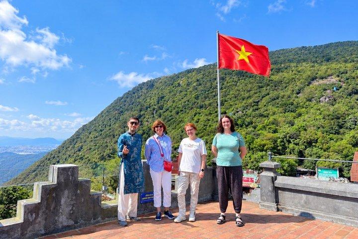 ダナン/ホイアン：ハイヴァン峠経由のフエ王宮プライベートツアー