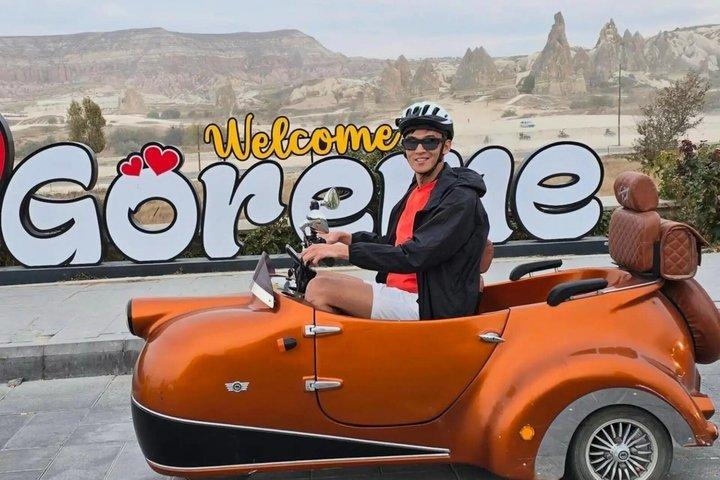 カッパドキアでのレトロ三輪バイクツアー