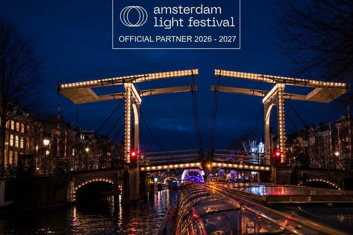 Amsterdam Light Festival Canal Cruise with Captain Guide & Drinks