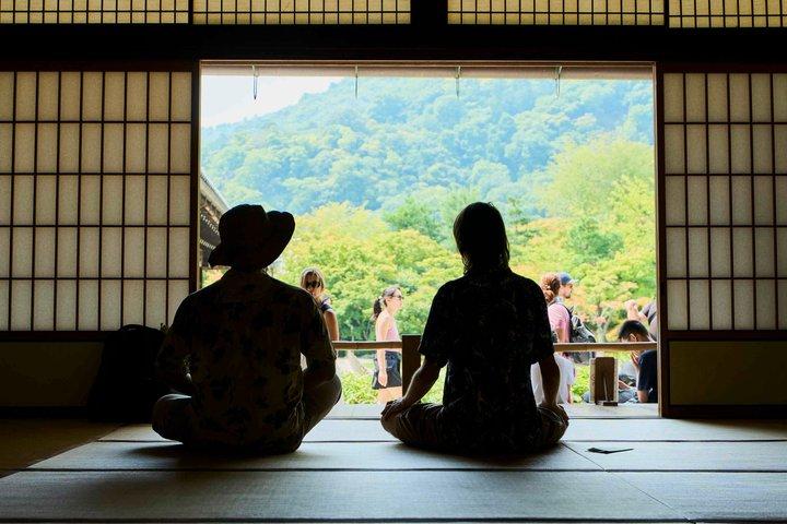 京都でのプライベート嵐山ユネスコウォーキングツアー（地元ガイド付き）
