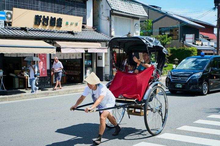 京都でのプライベート嵐山ユネスコウォーキングツアー（地元ガイド付き）