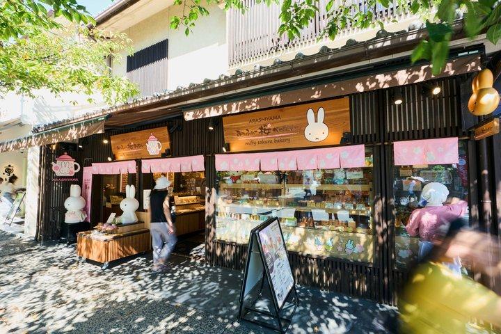 京都でのプライベート嵐山ユネスコウォーキングツアー（地元ガイド付き）