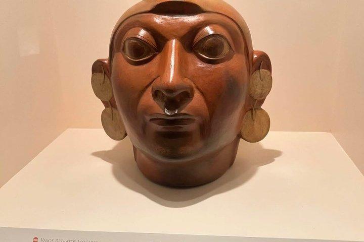 ペルーの宝物を発見：ラルコ博物館とワカ・プクヤーナ博物館
