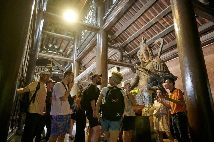 ハノイ:白丁寺、トランアン、ムア洞窟へのプレミアム日帰りツアー
