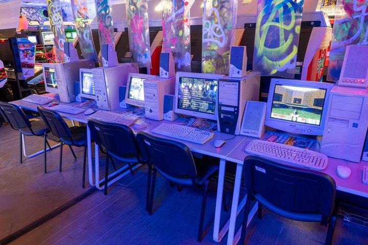 Cyber Arcade: 180 + Giochi Retro e Moderni Illimitati