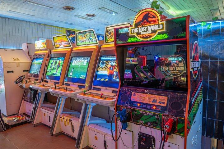 Cyber Arcade: 180 + Giochi Retro e Moderni Illimitati