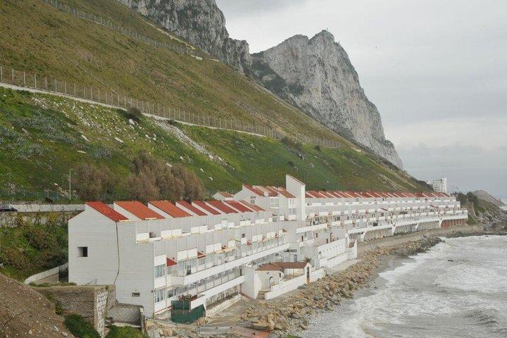 マラガ発ジブラルタル日帰り旅行：パノラマツアーと自由時間