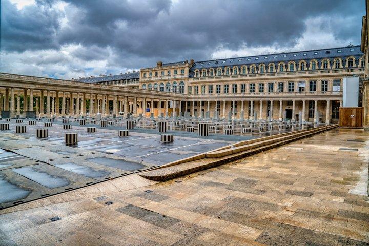 パリ・ルーヴル美術館 犯罪ツアー：美術品強盗とスキャンダル