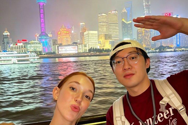 テスラで現地ガイド付き上海プライベート8時間ツアー