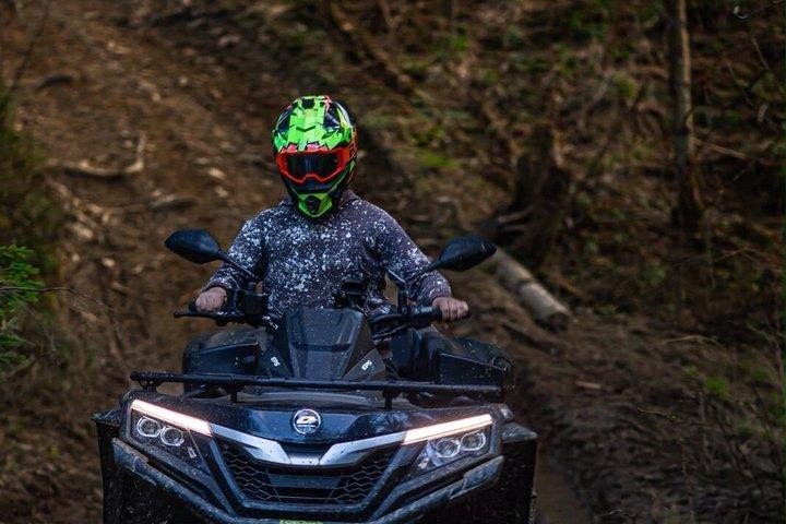 クラクフより：エクストリームクアッドバイクアドベンチャー ATV 4x4 森と丘