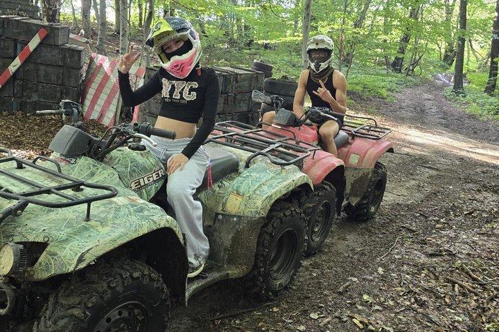 クラクフより：エクストリームクアッドバイクアドベンチャー ATV 4x4 森と丘