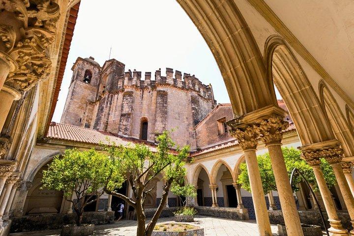 テンプル騎士団ルート：アルモウロル、トマール、キリスト修道院