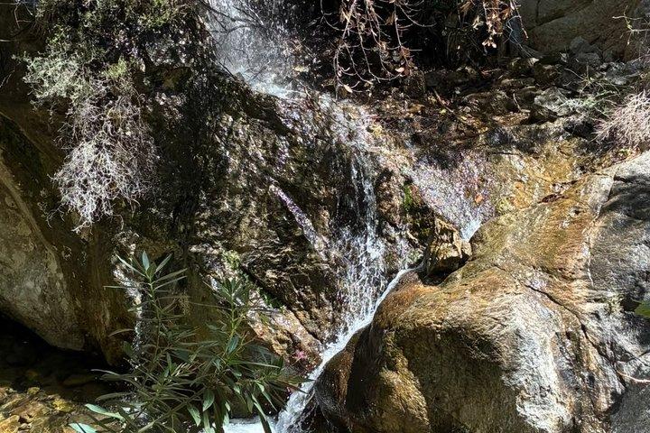 アラニャ・ジープサファリ サパデレ峡谷 洞窟と川とランチ付き