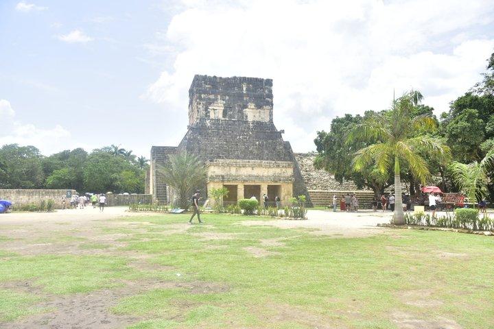 Chichen Itza & Cenotes Xkeken,Samula & Valladolid From Cancun