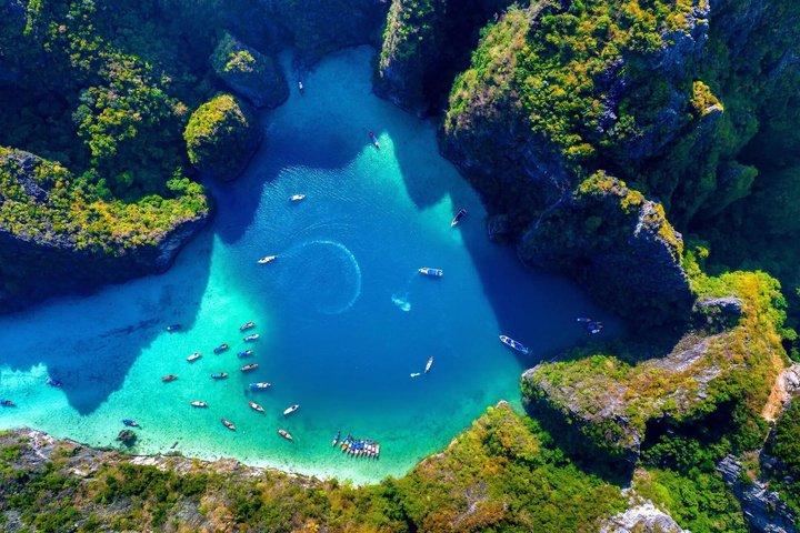 Phi Phi Maiton Island Speedboat Tour med frokost og snorkling