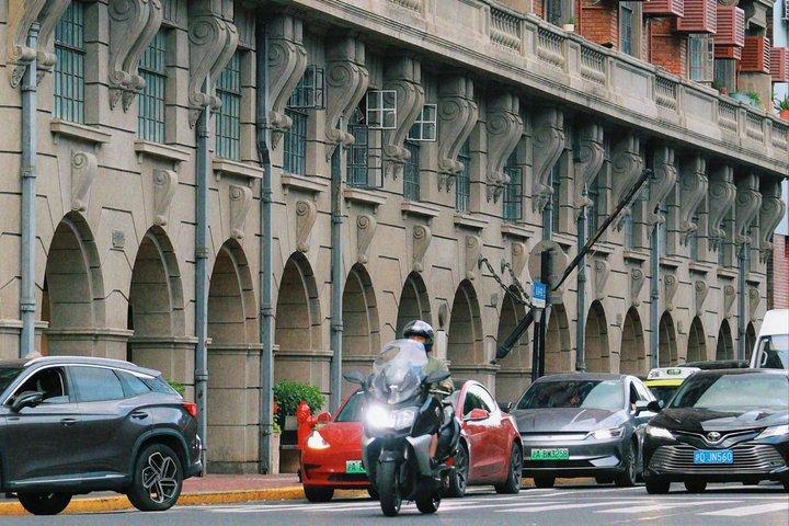 プロの撮影付きプライベート上海バイクツアー