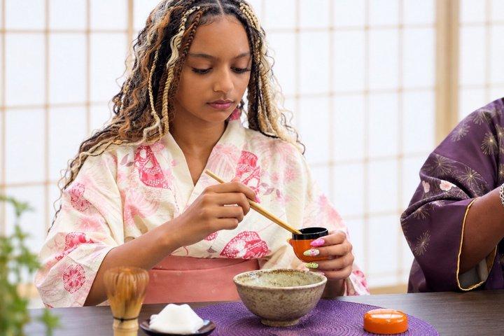 浅草での着物体験とお茶会、抹茶と和菓子付き