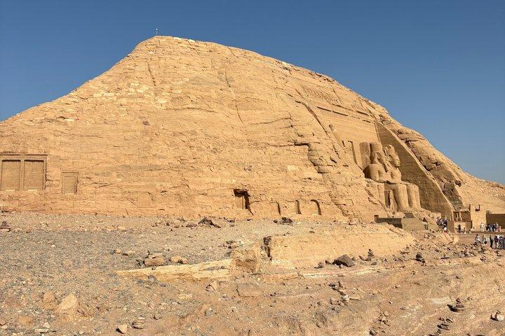 Tour de día completo a los Templos de Abu Simbel desde Asuán