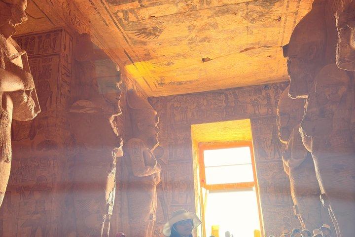Tour de día completo a los Templos de Abu Simbel desde Asuán