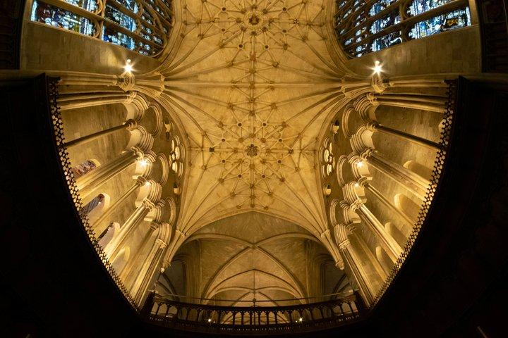 ロンドン、ウィンザー城、ストーンヘンジ、歴史的なウィンチェスター日帰りツアー