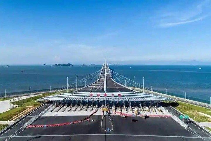 深圳プライベートクルーズツアー 香港珠海マカオ橋の眺め