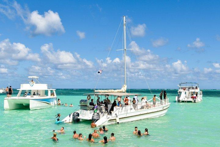 Party Boats (SHARED) or (PRIVATE) Punta Cana - Open Bar / Live DJ