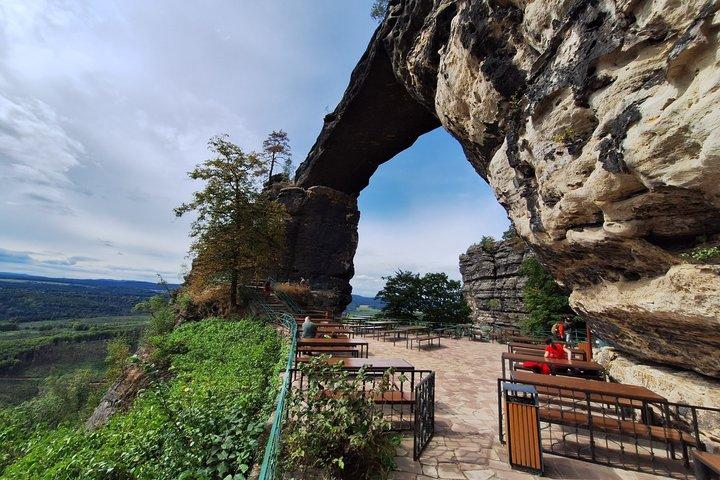 ドレスデン発ボヘミアン＆ザクセンスイス小グループツアー
