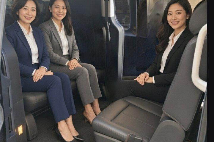 Private Van Transfer from CDG Airport to Paris