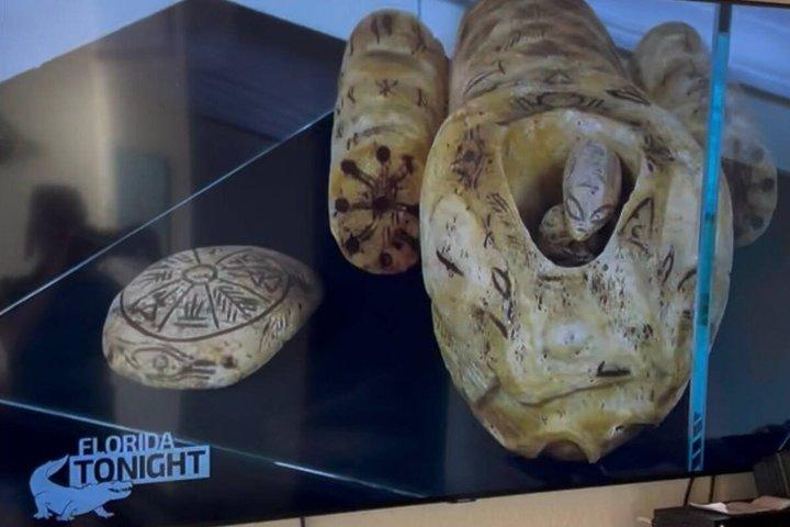 未知の古代遺物とエイリアン工芸品博物館ツアー