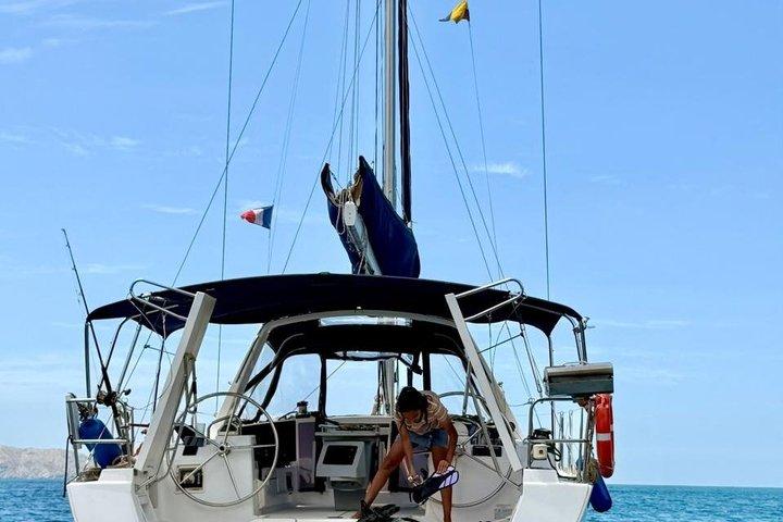 Barca a vela di lusso a Tayrona
