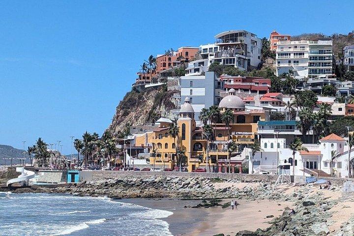 Explore Mazatlán em passeios autênticos de um dia com guias locais.