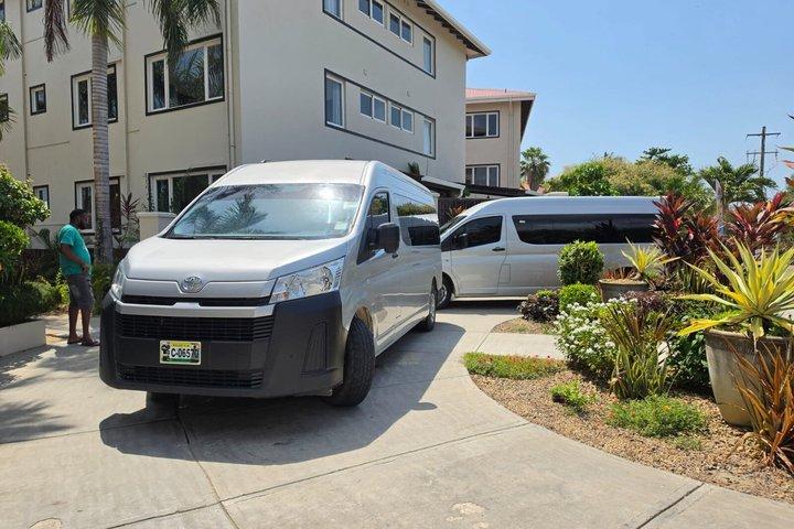 Hopkins til Belize City Lufthavn (privat shuttle)